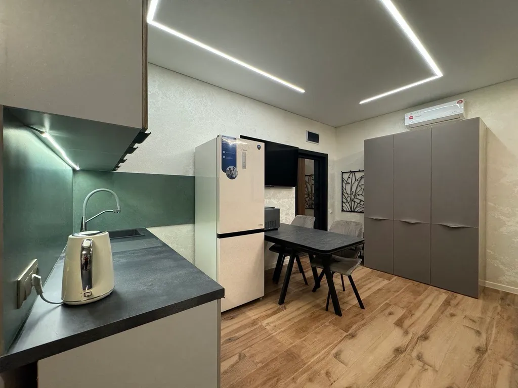 Квартира Квартира Семейная студия с двумя двуспальными кроватями в самом центре. — Севастополь