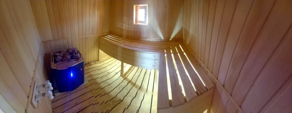 Уютная благоустроенная дача в черте города