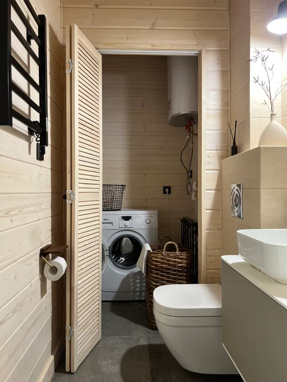 С сауной и камином одноэтажный барн в березовой роще