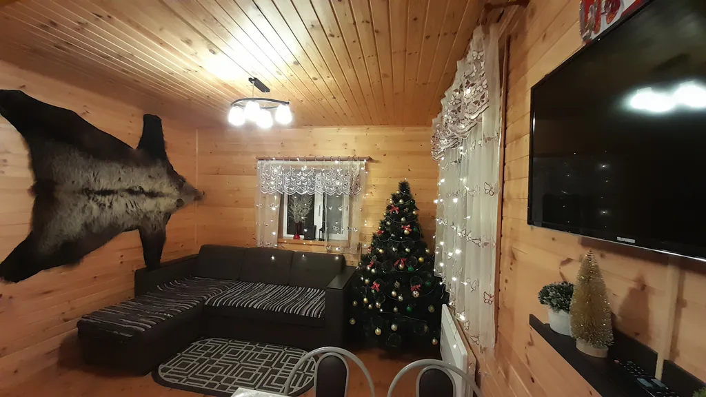 Уютный домик с отдельно стоящей русской баней на дровах и банным чаном