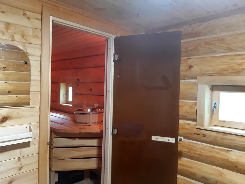 Коттедж Дом на Волге с рубленной баней и банным чаном — Бор