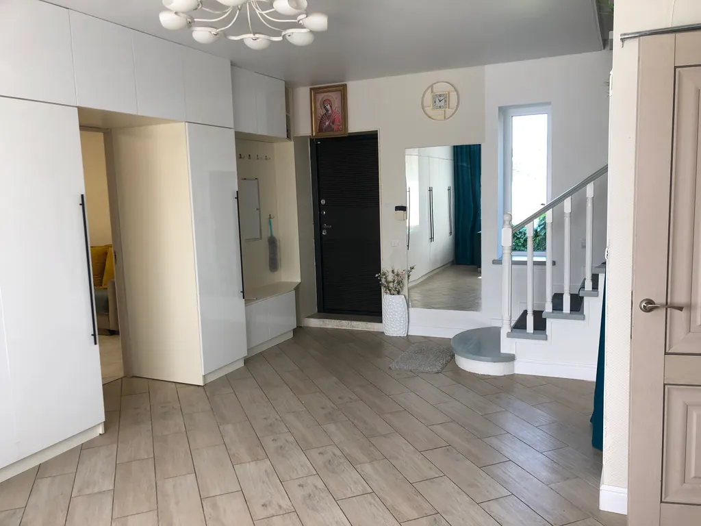 Дом в черте города в тихом дачном обществе