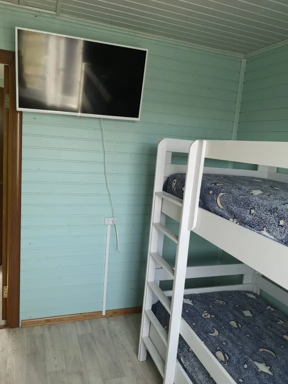 Сказочный домик у тёплого моря