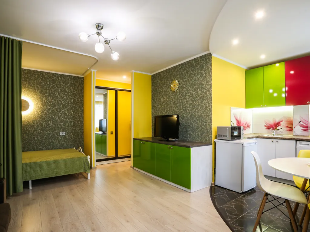 Студия у набережной реки Кама