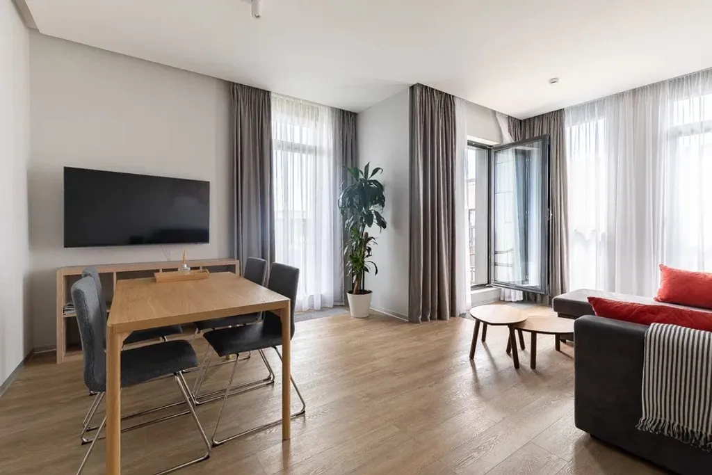 Охта Сьют 22