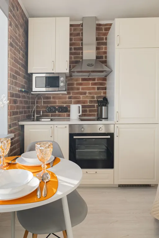 Светлая студия в центре