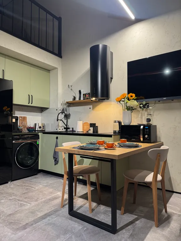 Двухуровневые апартаменты + пол-гамак