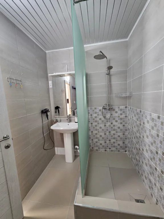 Дом вдали от дома