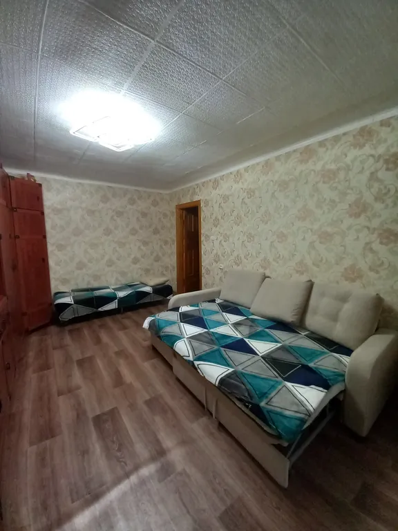 Просторная двухкомнатная квартира на 1ом этаже по Тихонова