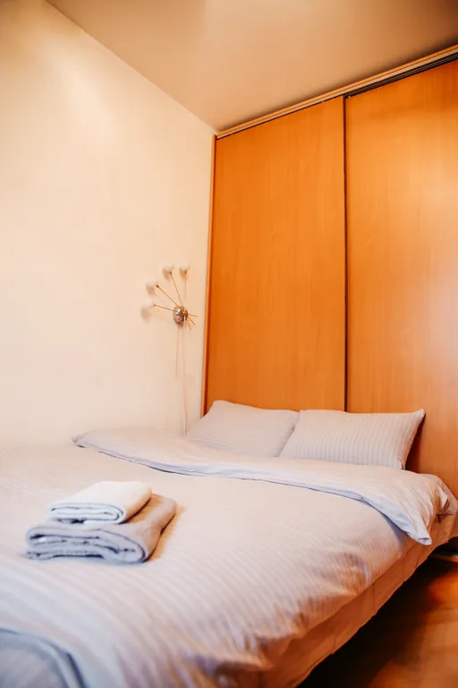 Двухкомнатная квартира рядом с жд станцией