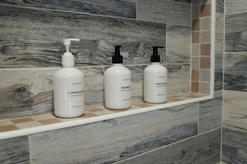 Большой уютный дом с видом на лес