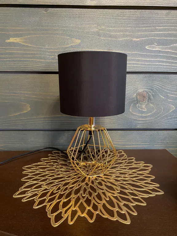 Цветочный домик с камином