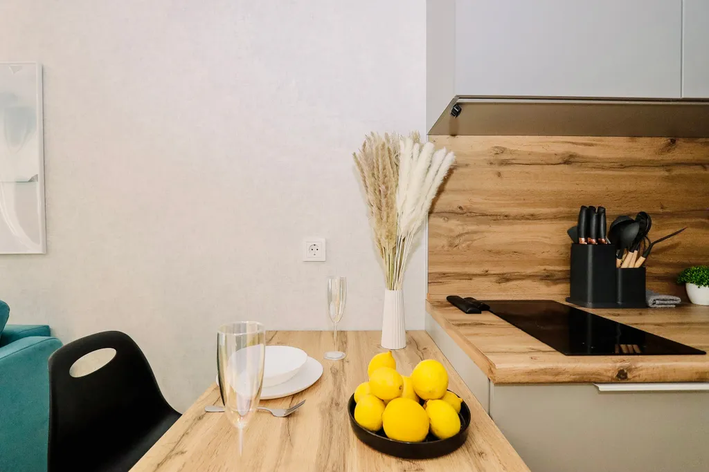 Дизaйнepcкая квартиpа пpемиум-клаccа c бaлкoном