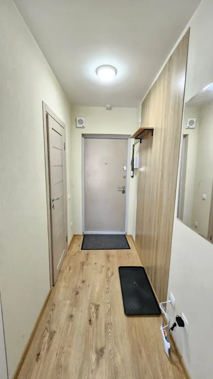 Студия у метро Парнас