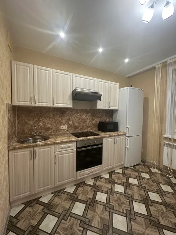 Вместительная однушка на Зеленстрое