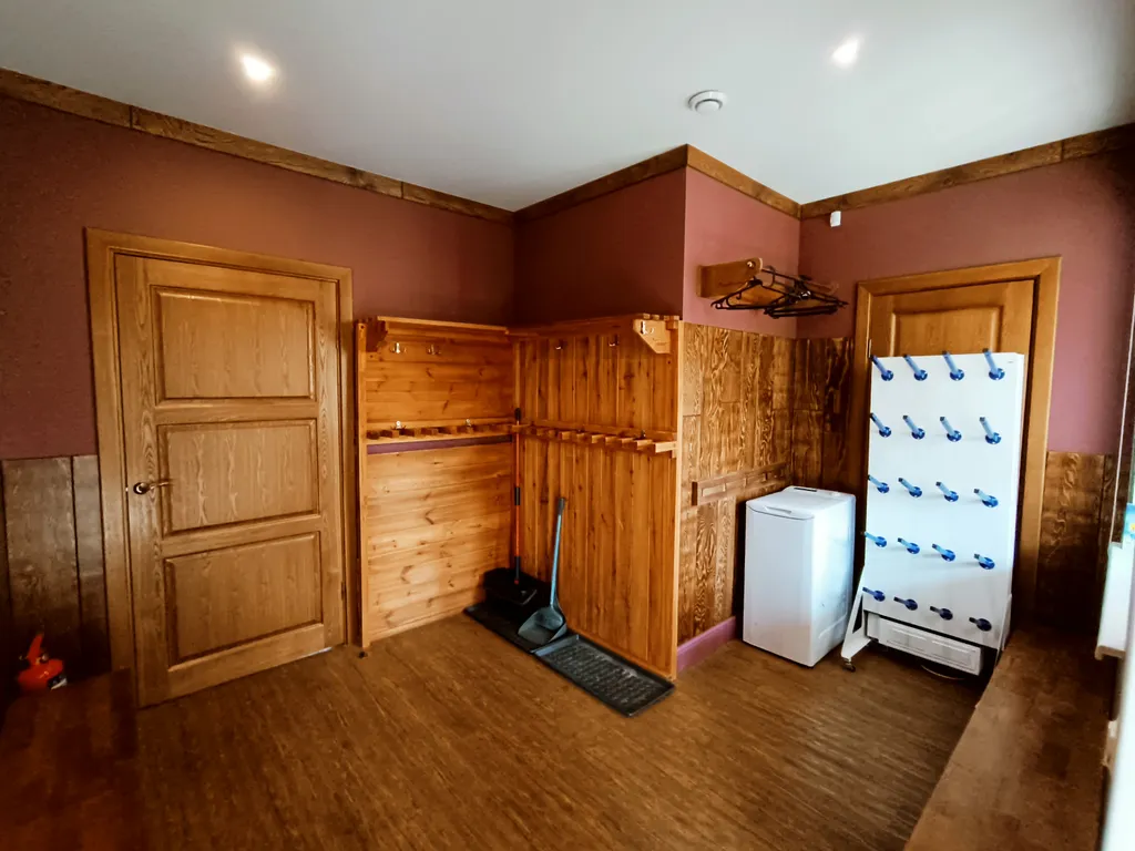 6-комнатный Дом