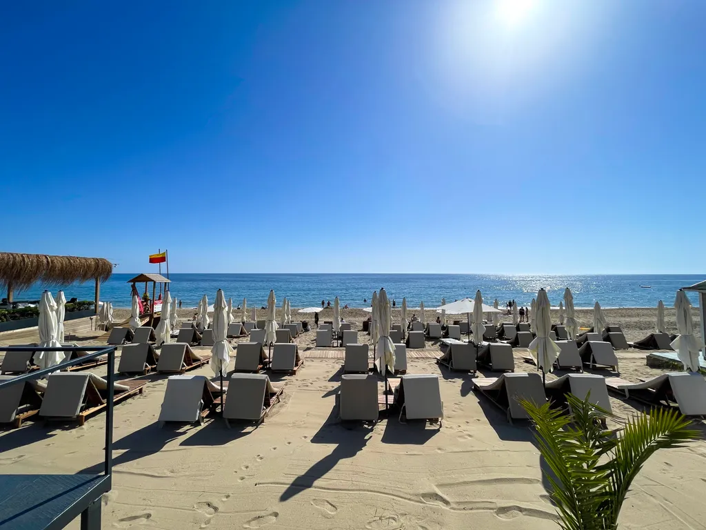 SA Apartments! Luxury 2bd Flat 350m to the Cleopatra Beach