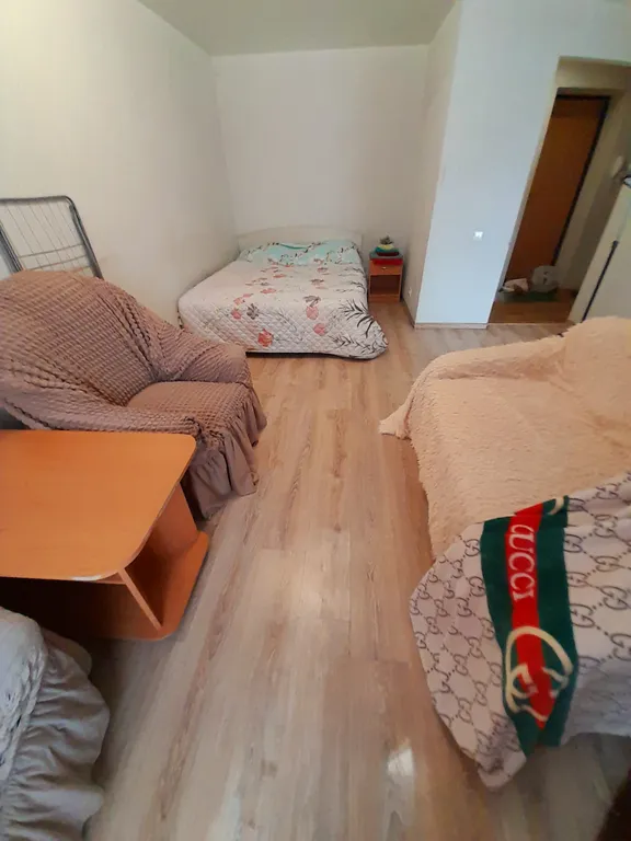 Квартира у цума