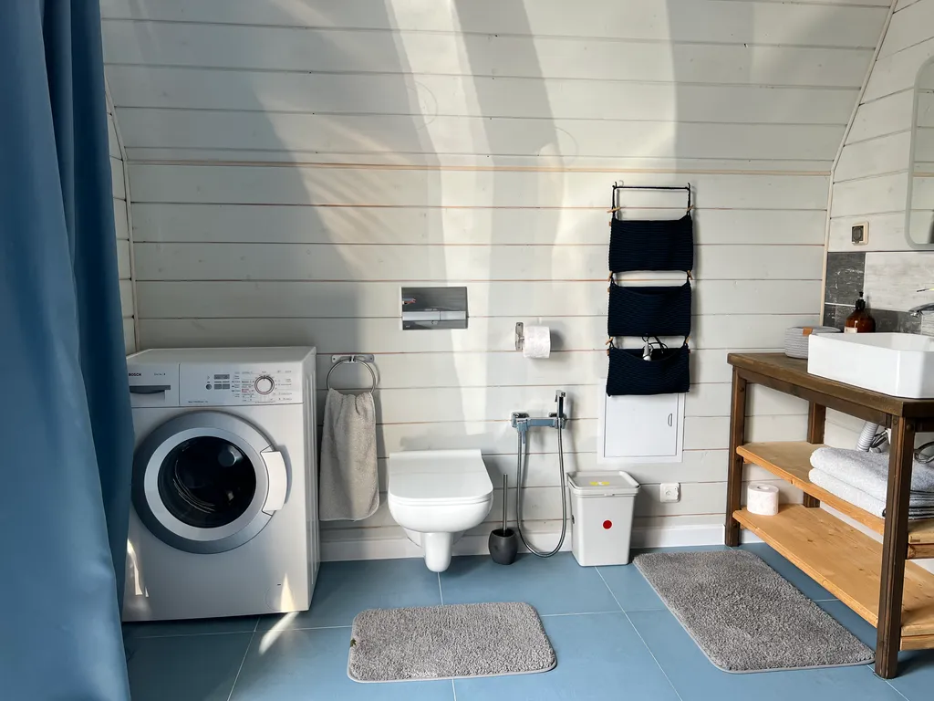 Уютный дом A-Frame в лесу