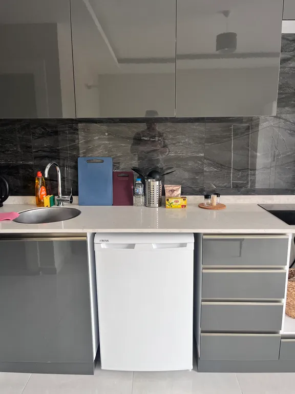 Студия с видом на горы