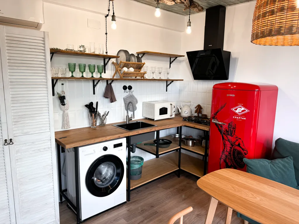 Студия с видом на море