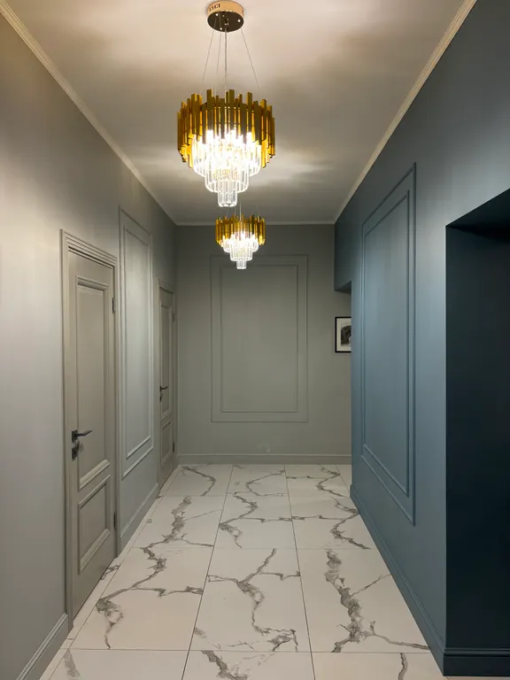 Огромная квартира на набережной