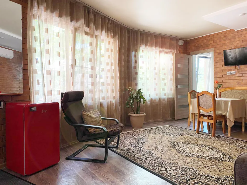 Уютный домик в тихом месте