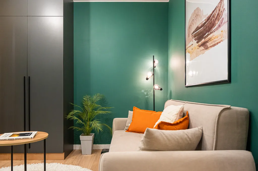 Двухкомнатная квартира на набережной в центре Великого Новгорода