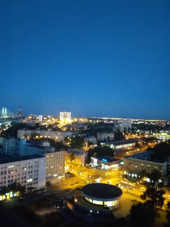 Видовая квартира рядом с метро и собственной парковкой