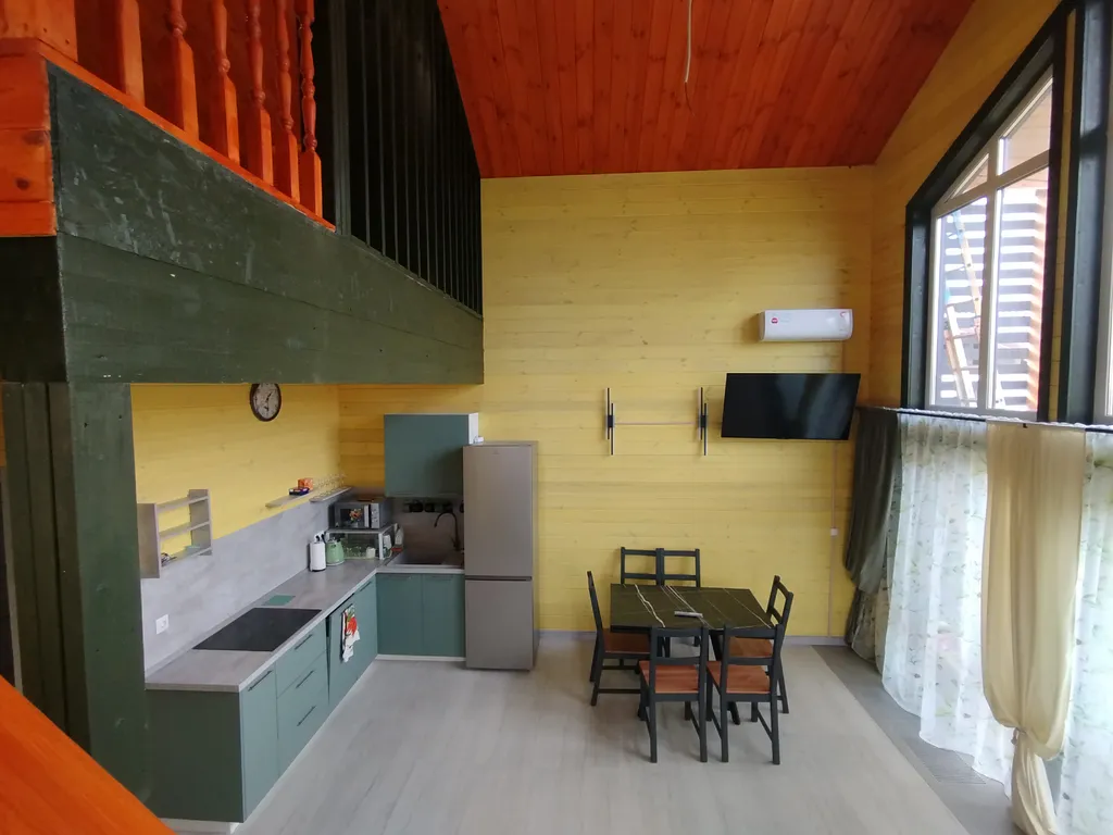 Стильный барн с крытой мангальной зоной