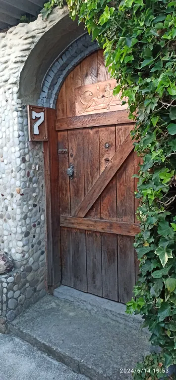 Коттедж Домик в Лоо — аренда посуточно в Лоо