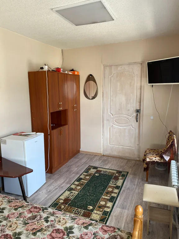 Квартира Одноместная комната в большом старинном доме — аренда посуточно в Очёр