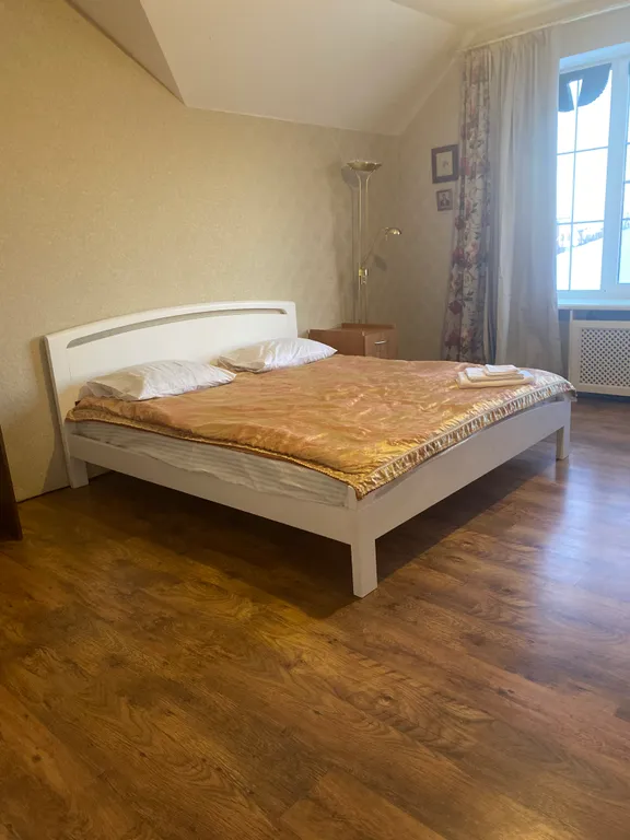 Дом с камином, бассейном, баней и джакузи