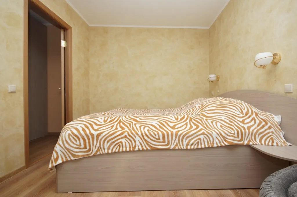 Квартира 2-комнатная Квартира — Омск