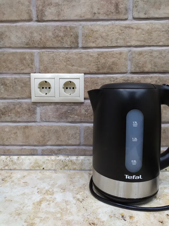 Студия с видом на горы и лес