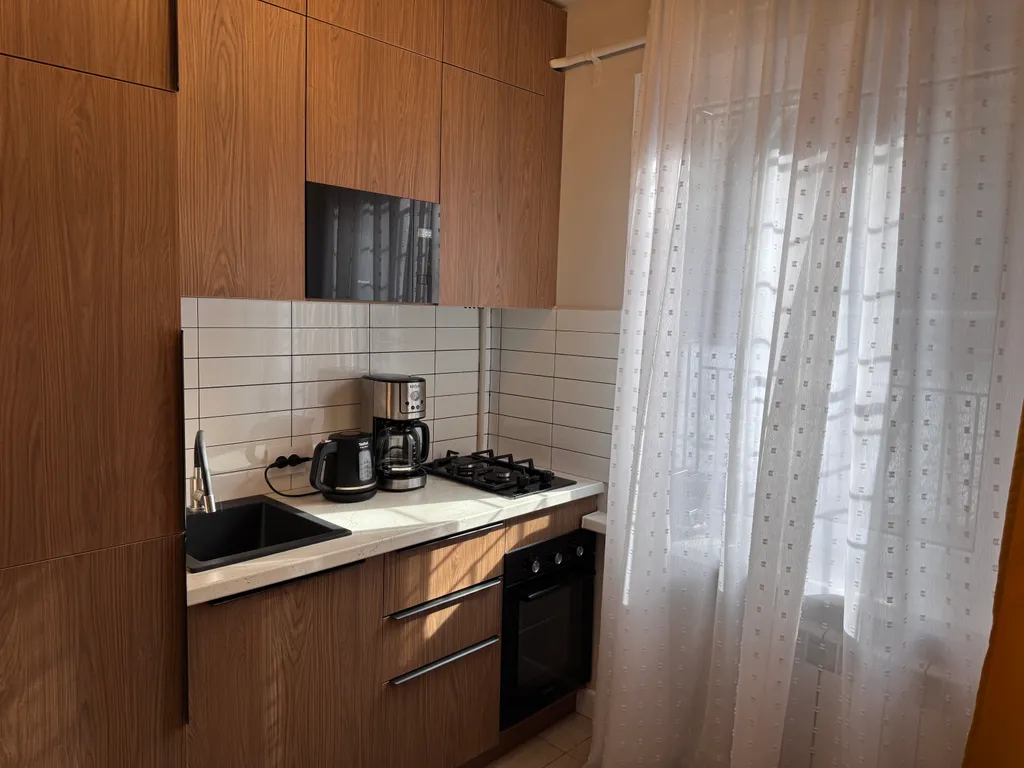 Современная квартира для отдыха и работы в спокойном районе