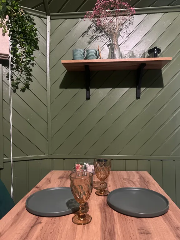 Уютный загородный домик для двоих с верандой и приватной территорией