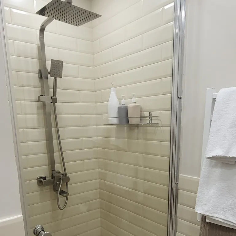 Апартаменты в самом центре рядом с вокзалом с охраняемой парковкой