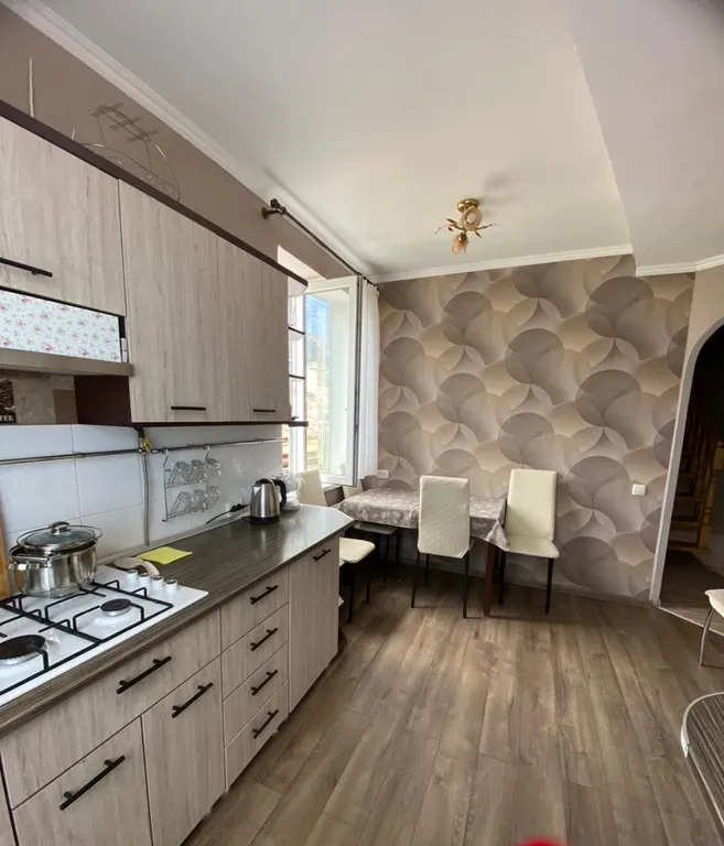 Коттедж Дом с видом на море и горы — Ялта