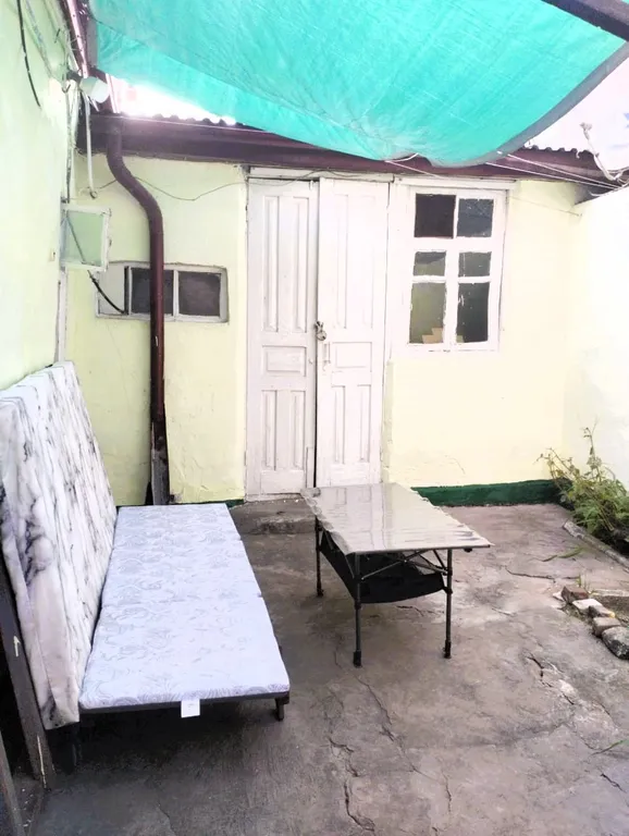 Домик в центре рядом с морем