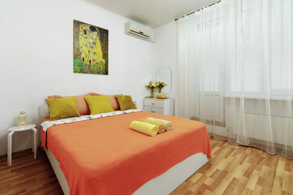 Дизайнерская квартира Апельсиновый поцелуй — аренда посуточно в Ростов-на-Дону