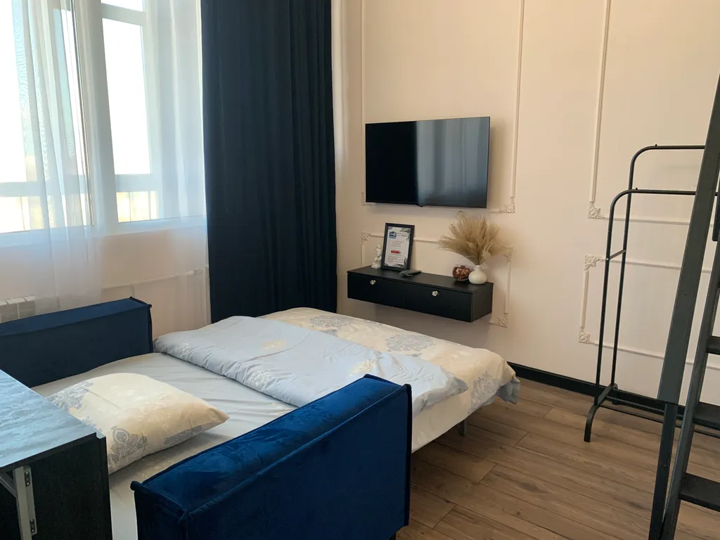 Двухэтажная однокомнатная квартира