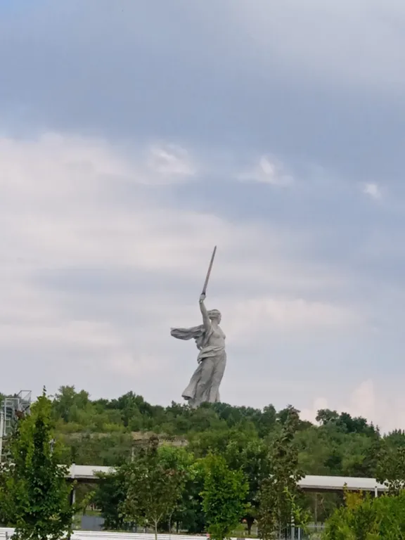 Квартира в 200 метрах от Мамаева кургана — аренда посуточно в Волгоград