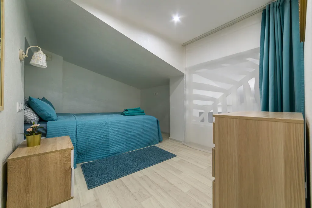 Двухуровневая квартира с видом на море и горы