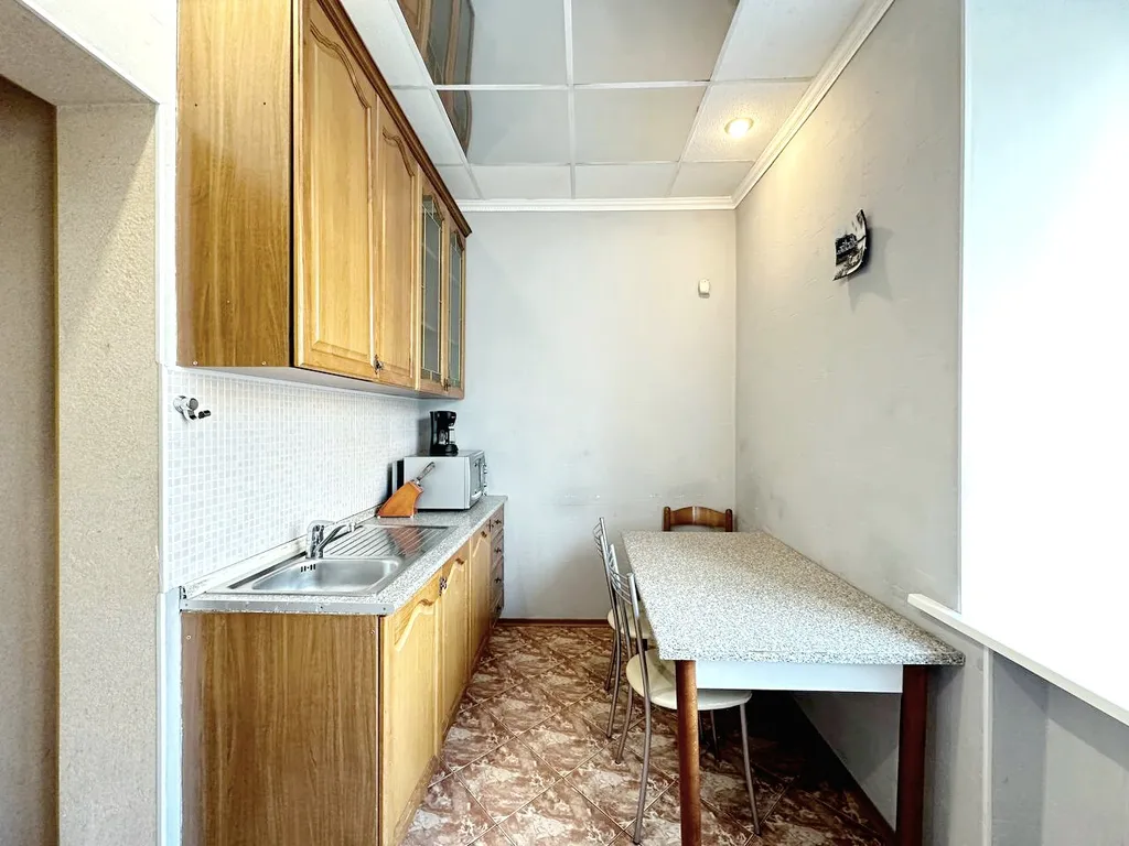 4-комнатная квартира в центре рядом с набережной