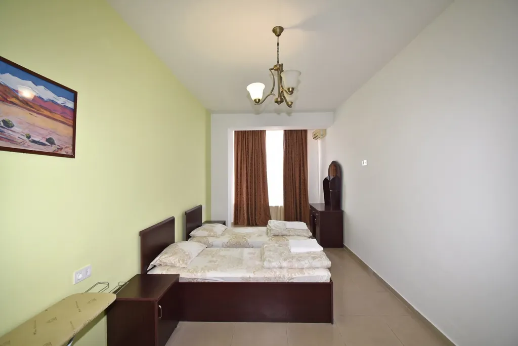 4-комнатная Квартира