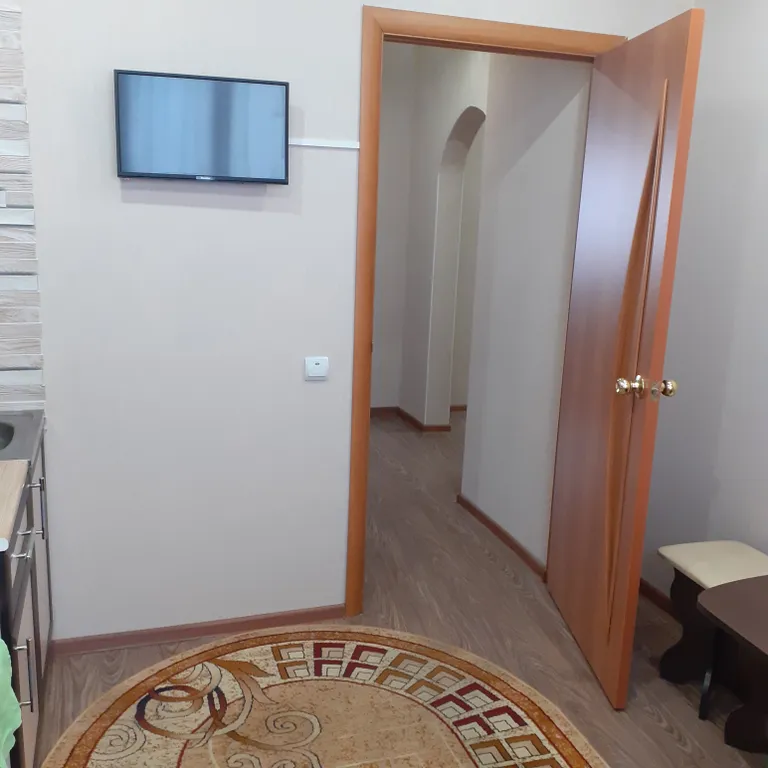 2-комнатная квартира в 10-этажном доме около нижней Марии-Ра