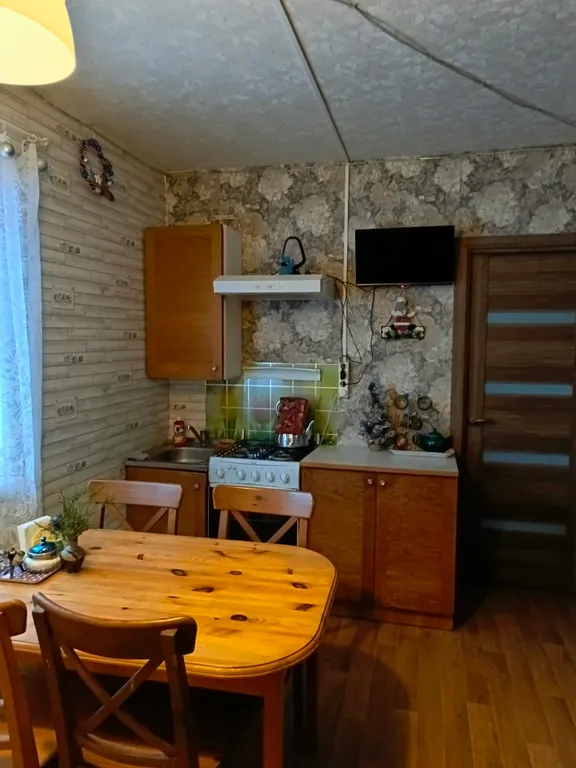 Коттедж Уютный домик на берегу озера Отрадное — Солнечное