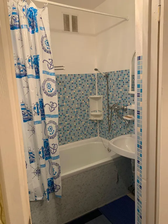 Квартира Уютная квартира с выходом на море — Ейск