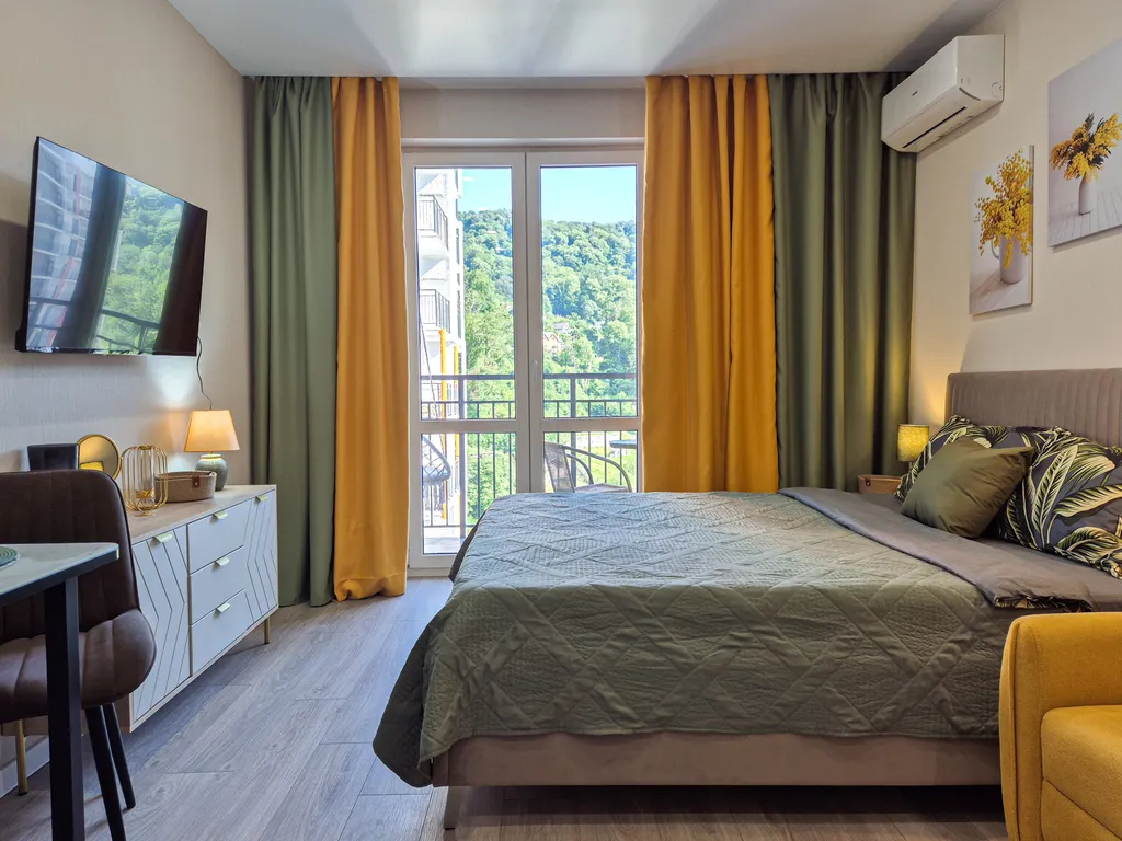 Студия в ЖК Летний с балконом и видом на лес